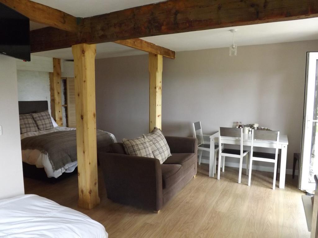 The Swallows Guest House 뉴키 외부 사진